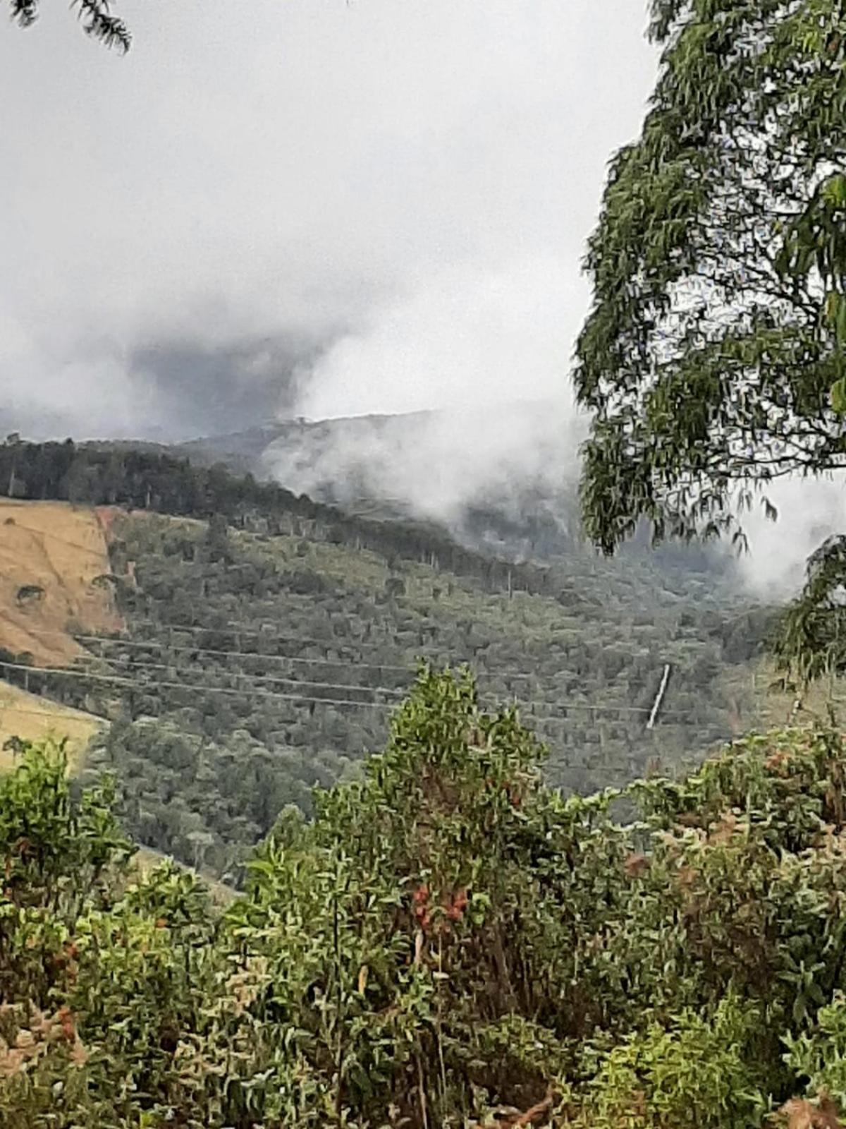 Casa De Campo Em Monte Verde , Linda Vista Para Montanhas Экстерьер фото